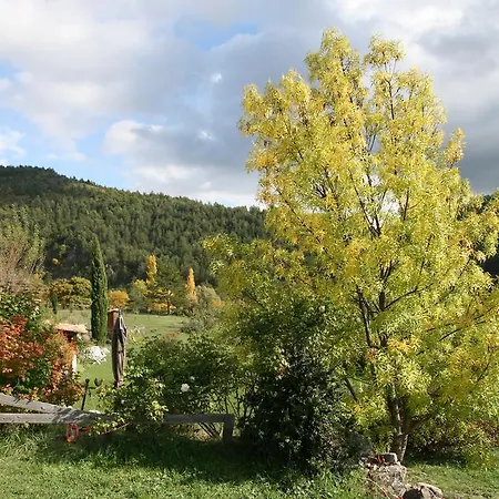 Les Hauts De L'escoulaou Penzion *